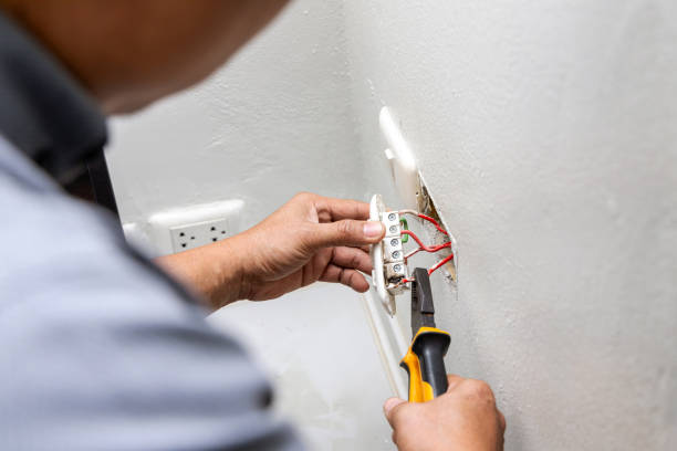Best Commercial Electrician Services  in Charlotte, TN